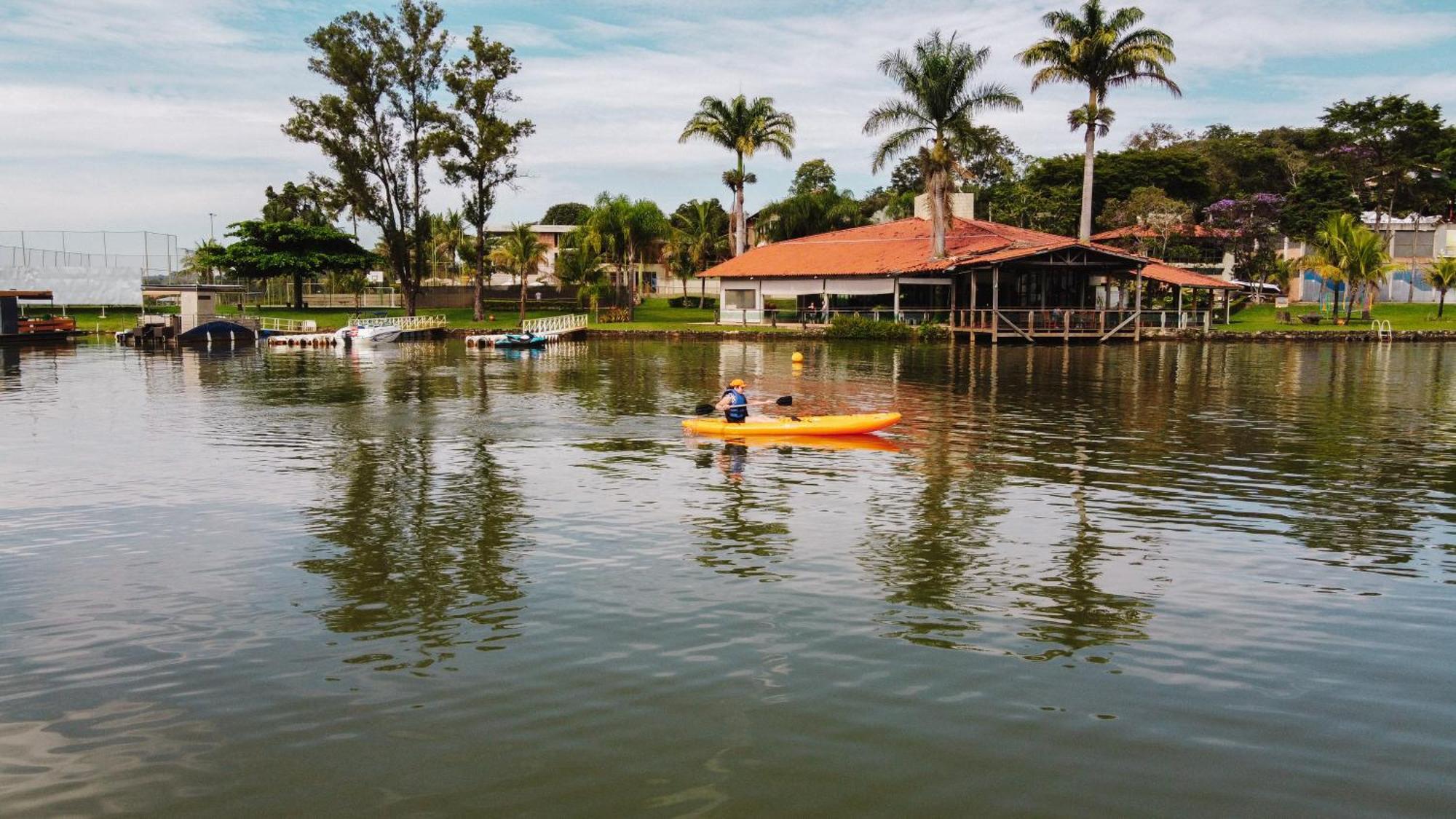 Hotel Lago Do Sol Itaúna Extérieur photo