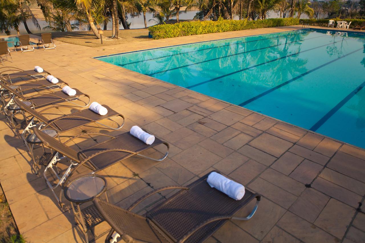 Hotel Lago Do Sol Itaúna Extérieur photo